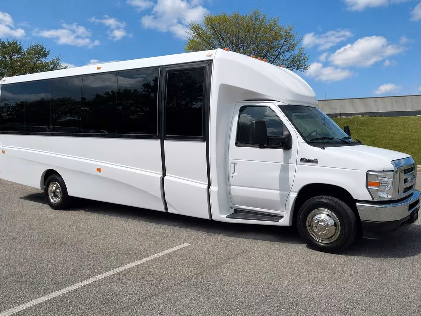 san dimas 20 passenger minibus rental